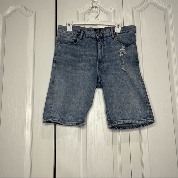 H&M Other - H&M Slim Fit Coupe Serrei Jean Shorts Waist 33